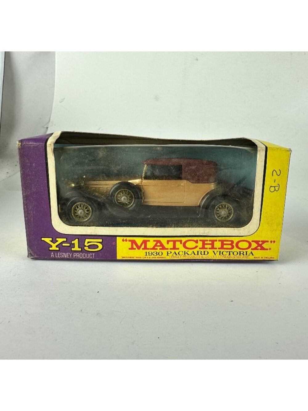 Matchbox Y-15 1930 Packard Victoria Die-Cast Model Car Original Box